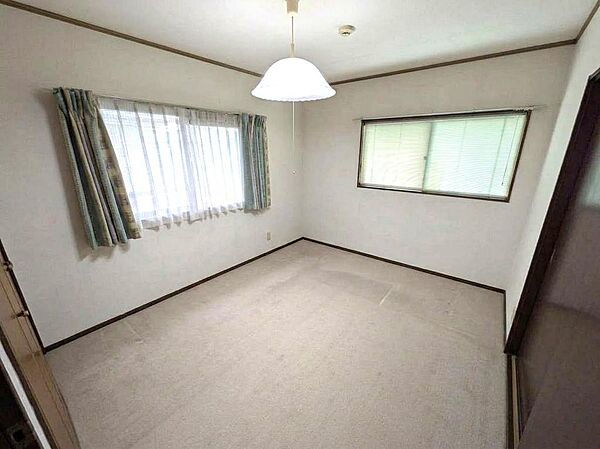 詳細は担当高橋まで08037544967