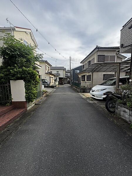 前面道路は幅員４メートル！