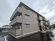 五箇荘駅より徒歩16分 3階 築3年10ヶ月の賃貸物件
