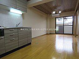 クレストYMDII 106 1階3LDKのリビング/ダイニング