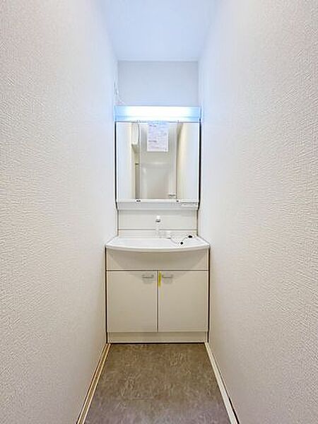 【リフォーム済】洗面台はパナソニックAWE製ものに交換しました。
