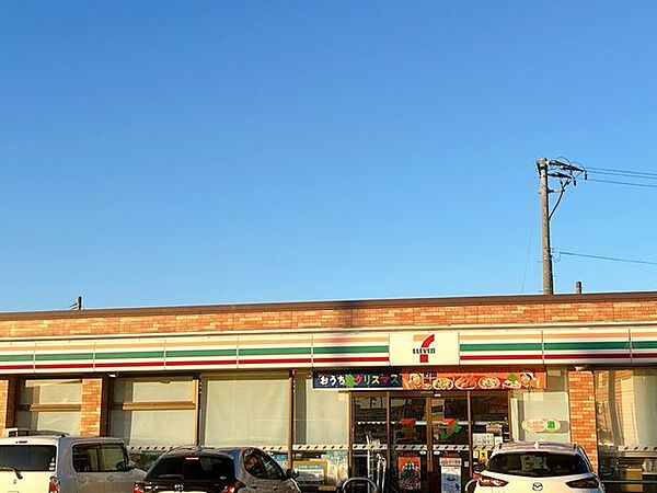 三条市立第一 セブンイレブン三条西本成寺店様まで約1.4ｋmです。急な買い物にも便利な距離ですねk 1700m