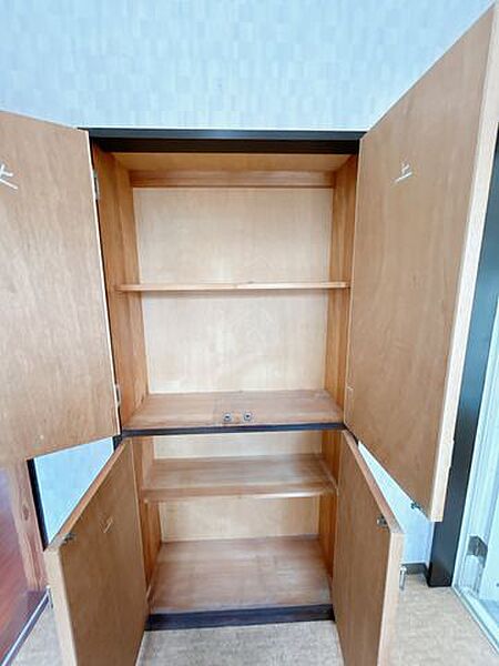 【リフォーム中】洗面室の収納です。撤去を行います。