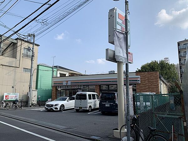 セブンイレブン世田谷若林4丁目店　4分