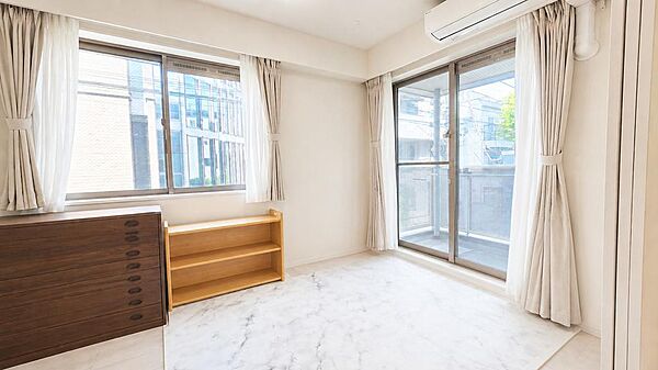 室内（2026年5月）撮影※AI加工により家具・家電を削除しております。家具は販売価格には含まれません。