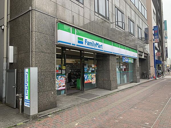 ファミリーマート巣鴨1丁目店（約120m）