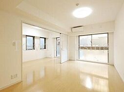 フォレシティ富ヶ谷 1階2LDKのリビング/ダイニング