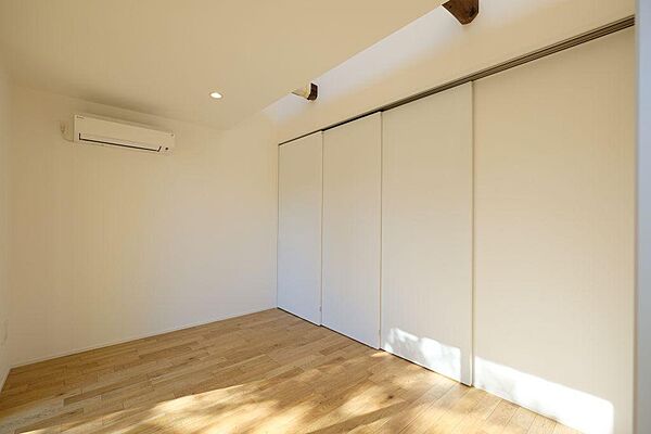 仕切りドア付き　用途ごとに使い分けたいときにも便利です