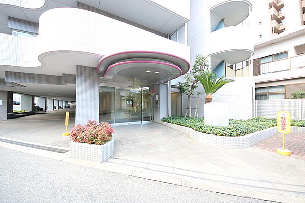 駅前立地につき、大変便利です♪●阪急オアシス福島玉川店　徒歩6分●ライフ野田店　徒歩7分●セブンイレブン野田駅　徒歩2分　　　