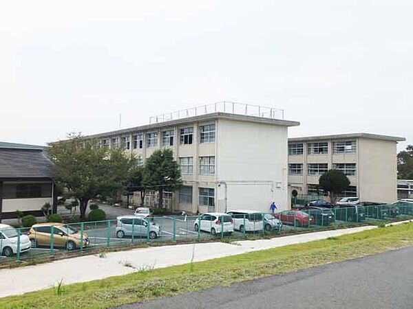 松阪市立東部中学校（2220m）