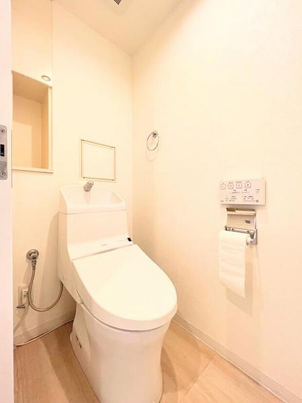 ◇◆【トイレ】◆◇清潔感のある白を基調とした落ち着ける空間