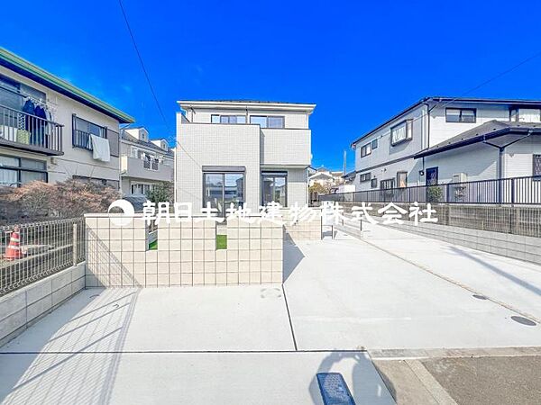 【外観】流行に左右されず将来にわたって価値が継続する佇まい！良好な住環境が保たれたエリアで新生活を！