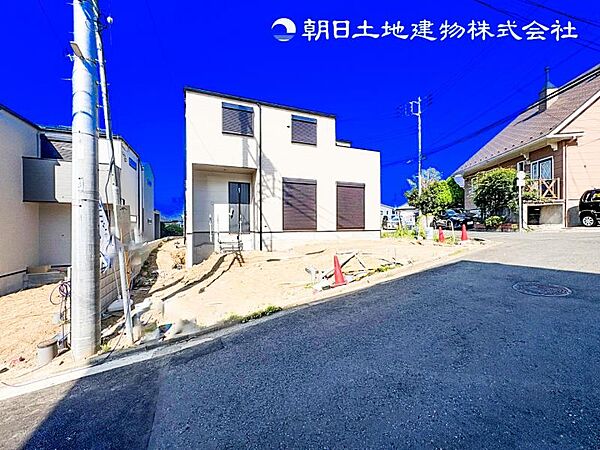 【外観】毎日のお散歩も楽しく緑に恵まれた静かな住宅となります。伸び伸びスローライフを叶えてくれます。