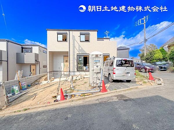 【外観】流行に左右されず将来にわたって価値が継続する佇まい！良好な住環境が保たれたエリアで新生活を！