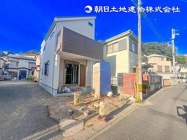 【外観】低層の一戸建を中心とした街並が続き周辺は陽当り良好！採光や開放性に恵まれた住環境となります！