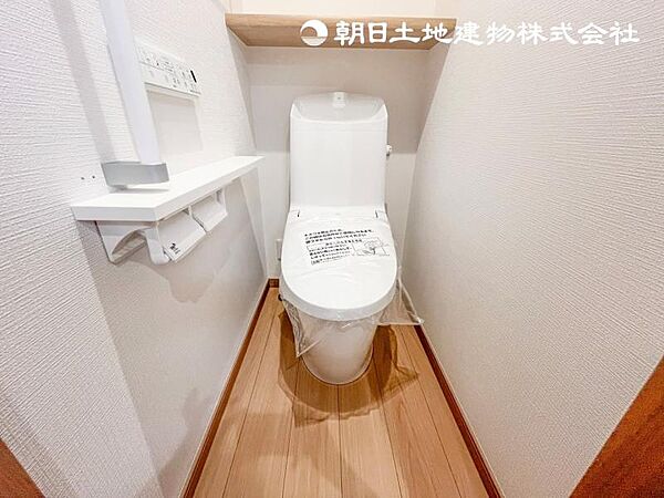【トイレ】 便器は節水、ウォシュレットはお掃除ラクラク