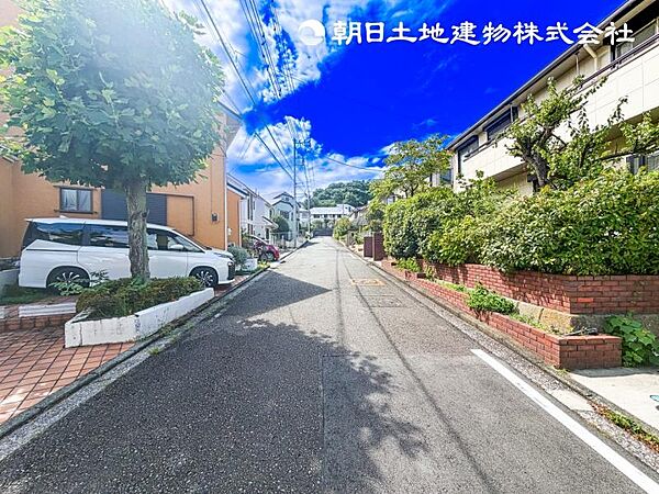 【外観】車2台分の駐車スペースを確保しましたので便利です！！