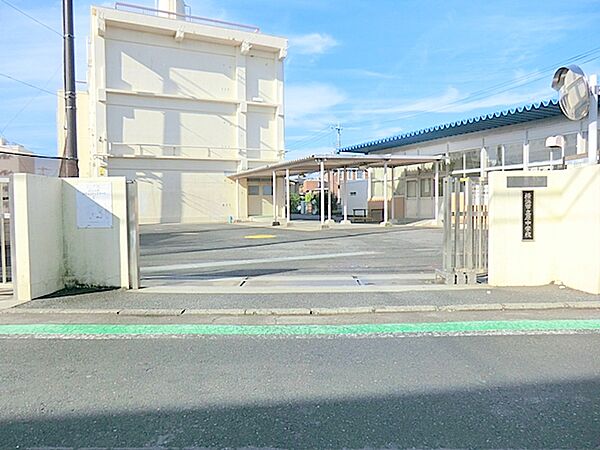 横浜市立原中学校　約750ｍ