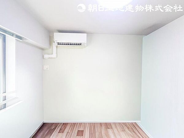 プライベートな時間をゆったりと過ごせる、落ち着きのある居住空間です。