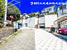 その他：【外観】閑静な車通りの少ない道路。小さなお子様にも安心ですね！しっかり舗装もされていて駐車も楽々！