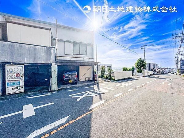 【現地】売地の現況です。土地面積241.00平米の区画です。