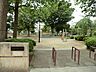 周辺：名瀬下第二公園　約600ｍ　元気に走り回って遊ぶことのできる広いスペースのある公園です
