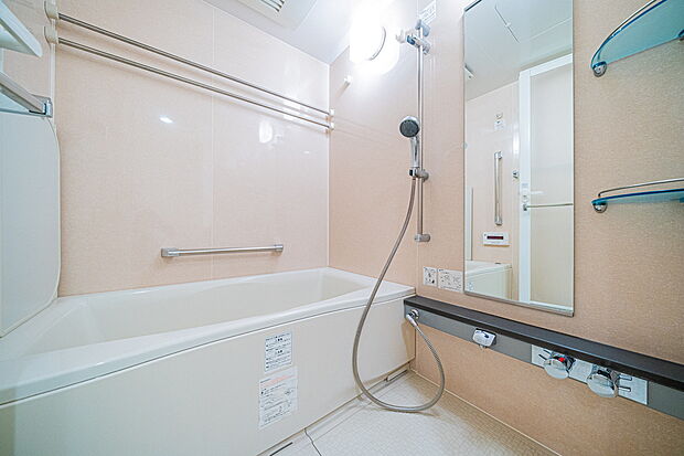 浴室換気乾燥機、プッシュ式排水栓
