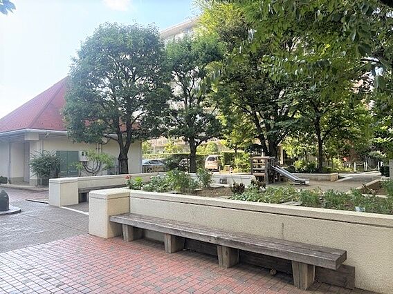 敷地内公園