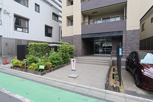 エントランス外観