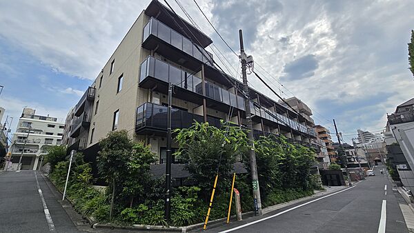 買物施設が徒歩圏内、暮らしやすさに優れた住環境