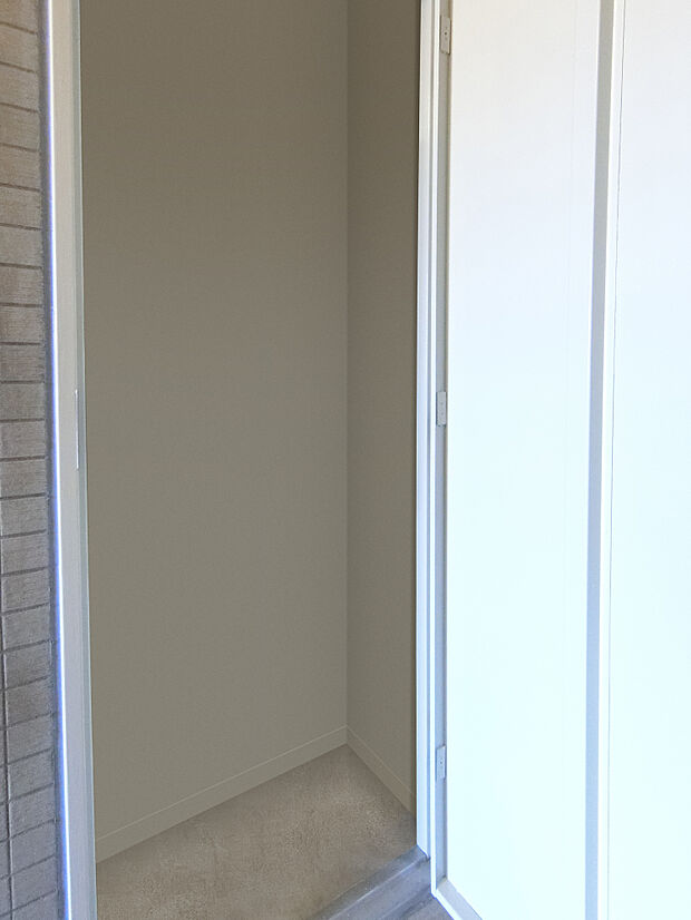 アウトドア用品の収納に便利なトランクルーム（使用料：無料）（CGで作成したリフォームイメージです。）