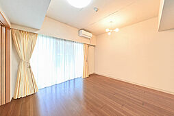 レクセルガーデン調布 3LDKのリビング/ダイニング