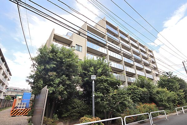 apartment 東京都狛江市岩戸北３丁目
地図を見る