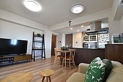 プレシス府中エンティア 2SLDKのリビング/ダイニング