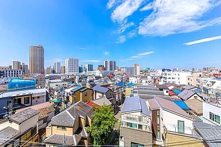 良好な景色が広がるお部屋です。(眺望に関しては、永続的に保証されるものではありません。)