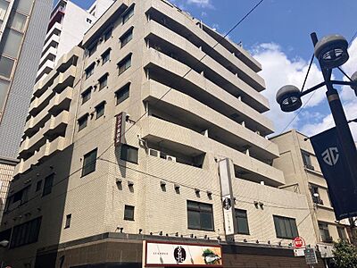 外観：建物外観　地上11階地下1階建ての3階部分