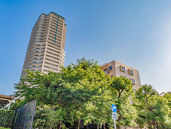 地上30階建て...