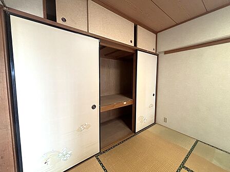和室1の押入