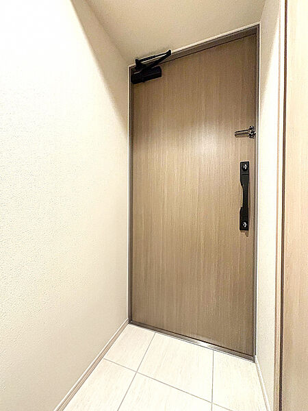 玄関を拡大表示