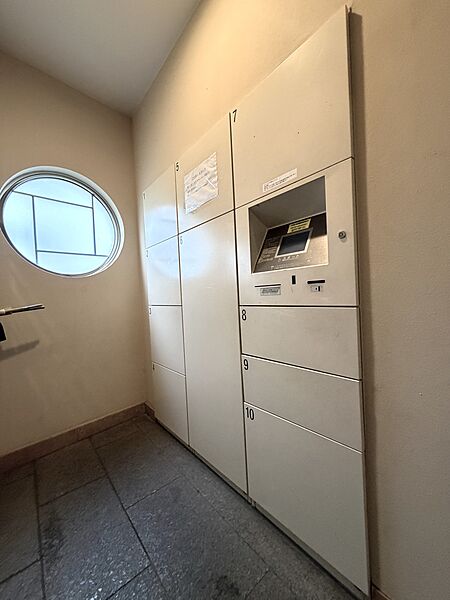 宅配ボックス