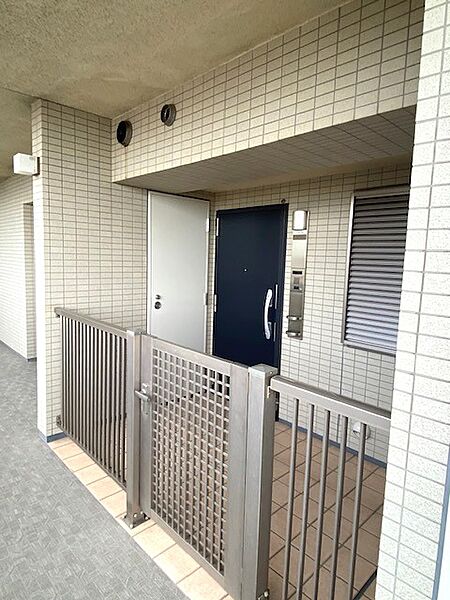 ポーチ・トランクルーム設置