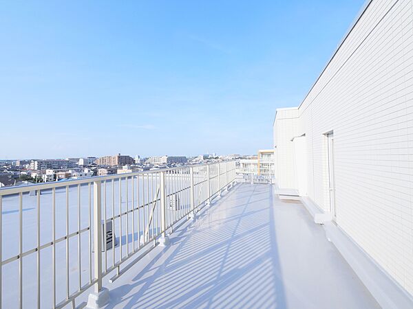 ルーフバルコニーからの北東向き眺望　（眺望は永続的に保証されるものではございません）