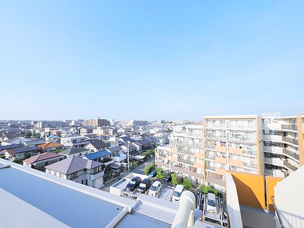 ルーフバルコニーからの北東向き眺望　（眺望は永続的に保証されるものではございません）