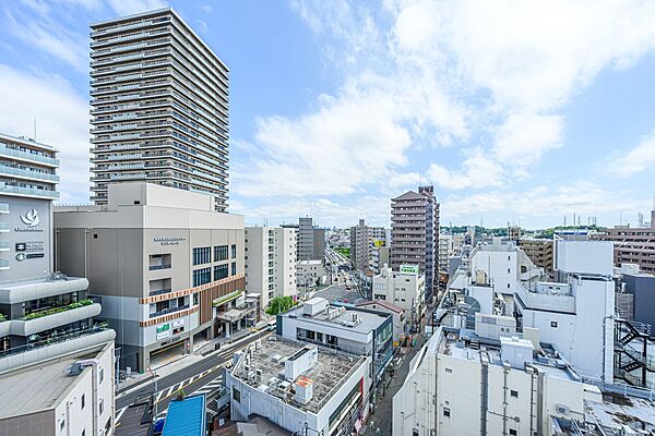 ルーフバルコニーからの開放的な眺望　眺望は永続的に保証するものではありません