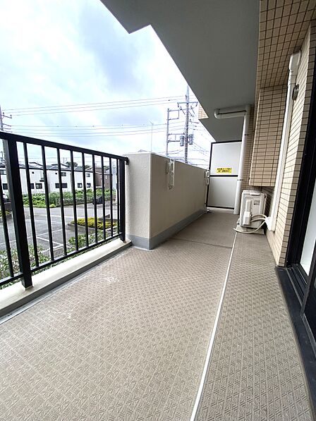 南側バルコニー 眺望は永続的に保証されるものではございません。