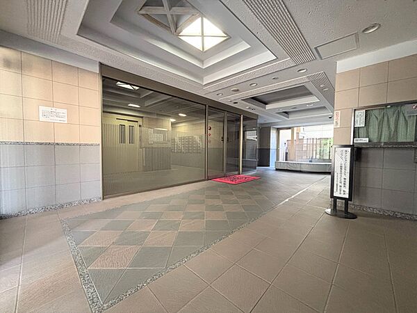 エントランスホール
