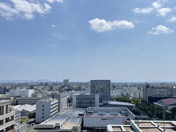 バルコニーから東側の眺望