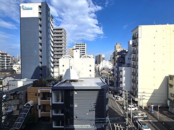バルコニーからの眺望（眺望は永続的に保証されるものではありません）