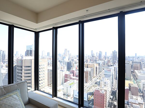 リビングから東側の眺望です。眺望については永続的に保証されるものではありません。