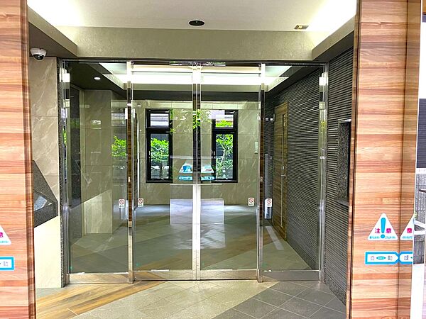 防犯面も安心のオートロックです。